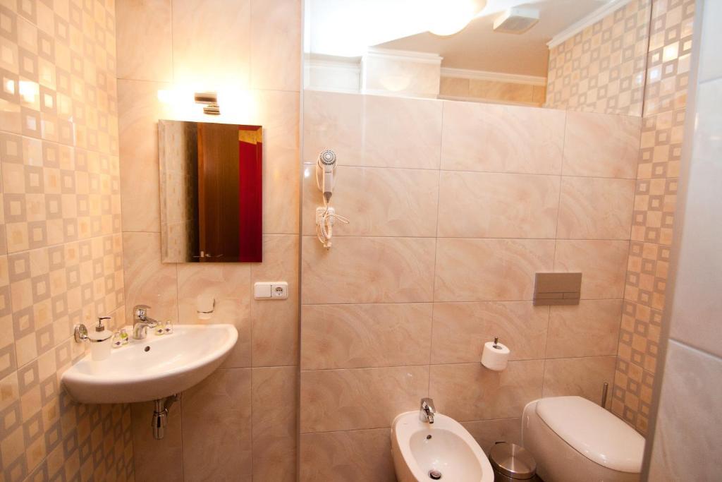 Road Star Hotel Dnipro Camera foto