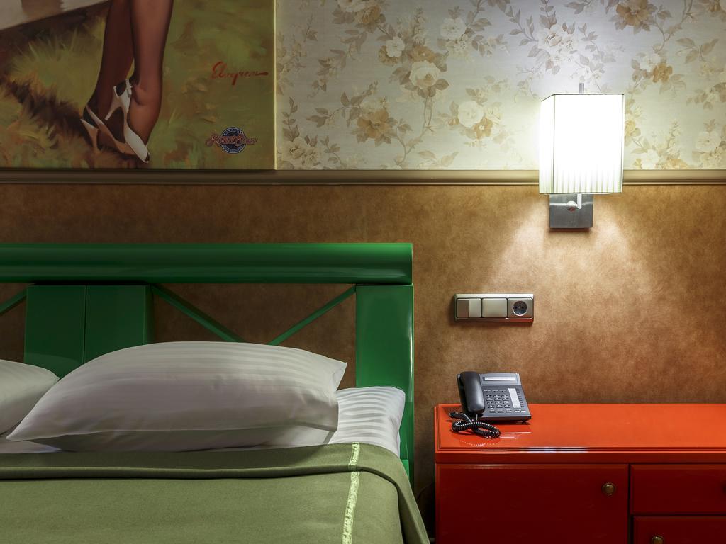 Road Star Hotel Dnipro Esterno foto